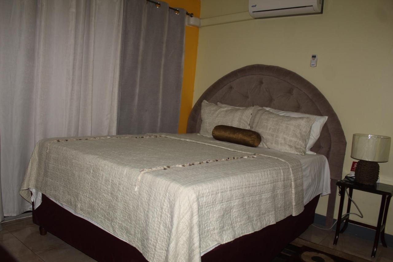 Comfy, Central & Elegant Studio New Kingston Exterior photo